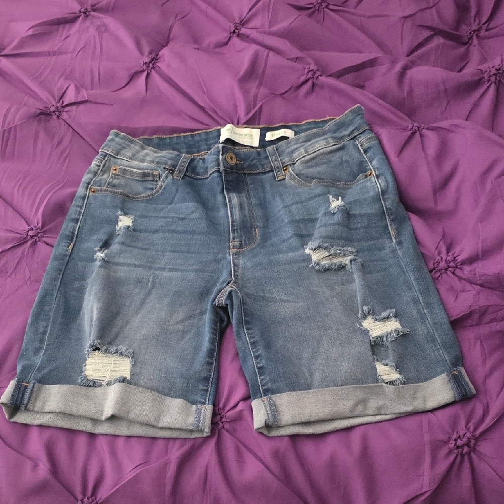 Distressed Denim Women’s Roll-Cuff Shorts - Blue